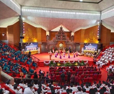 Pengukuhan Perpanjangan Masa Perbekel dan BPD Desa Pengulon